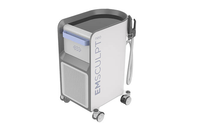 最新治療③エムスカルプト　ニオ